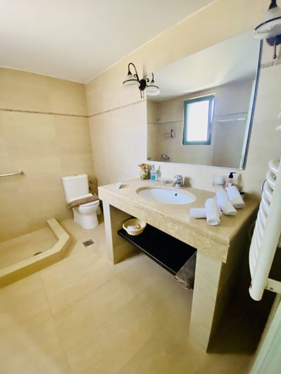 Image No.19-3 Bed Villa for sale