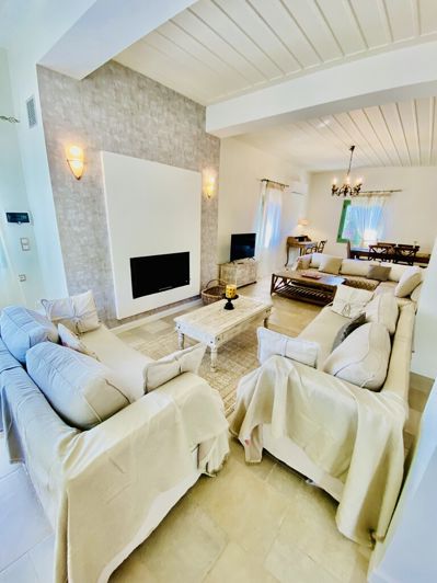 Image No.30-3 Bed Villa for sale