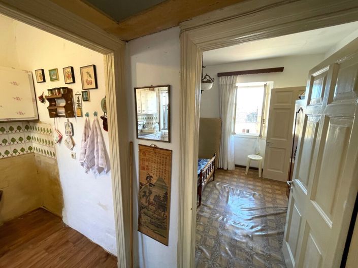 Image No.20-2 Bed Flat for sale