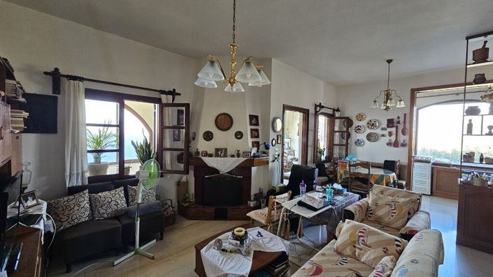 Image No.8-3 Bed Maisonette for sale