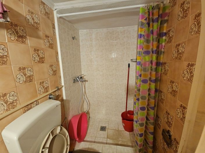 Image No.20-2 Bed Flat for sale