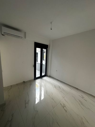 Image No.25-2 Bed Maisonette for sale