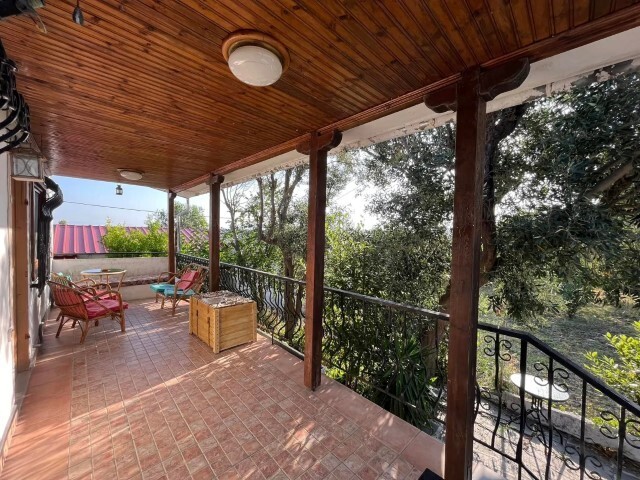 Image No.20-4 Bed Property for sale