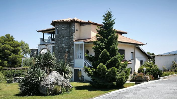 Image No.1-3 Bed Property for sale
