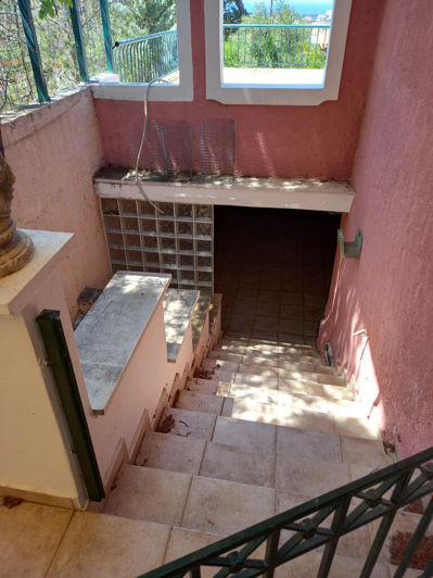 Image No.19-2 Bed Property for sale