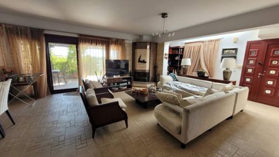 Photo 11 - Villa 480 m² in Central Macedonia