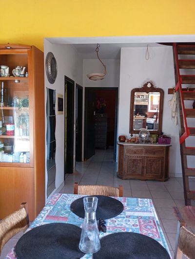 Image No.19-3 Bed Property for sale