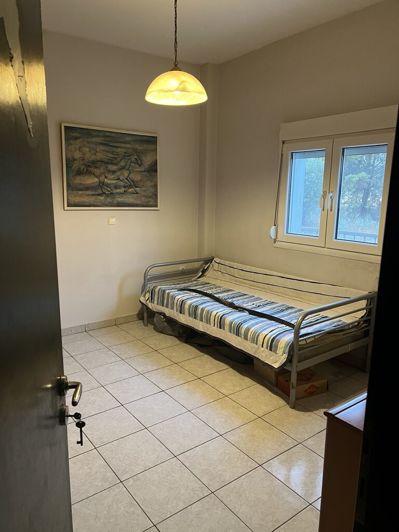 Image No.22-3 Bed Property for sale