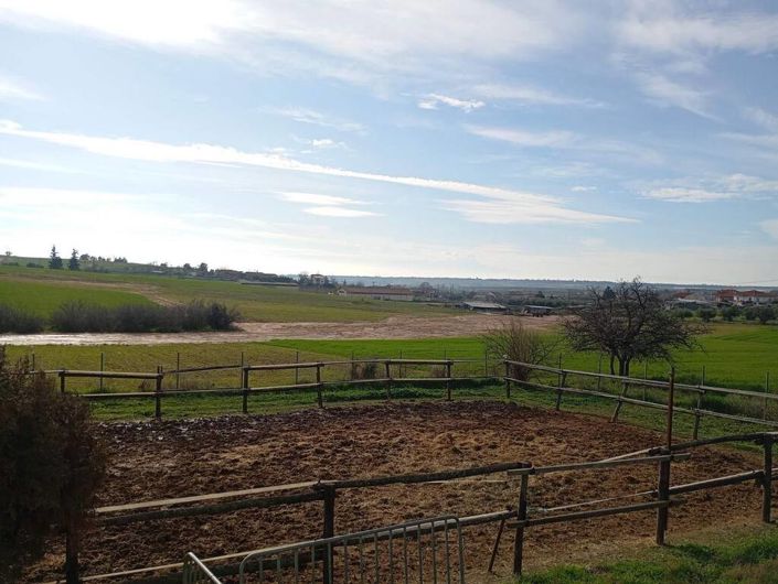 Image No.3-3 Bed Property for sale