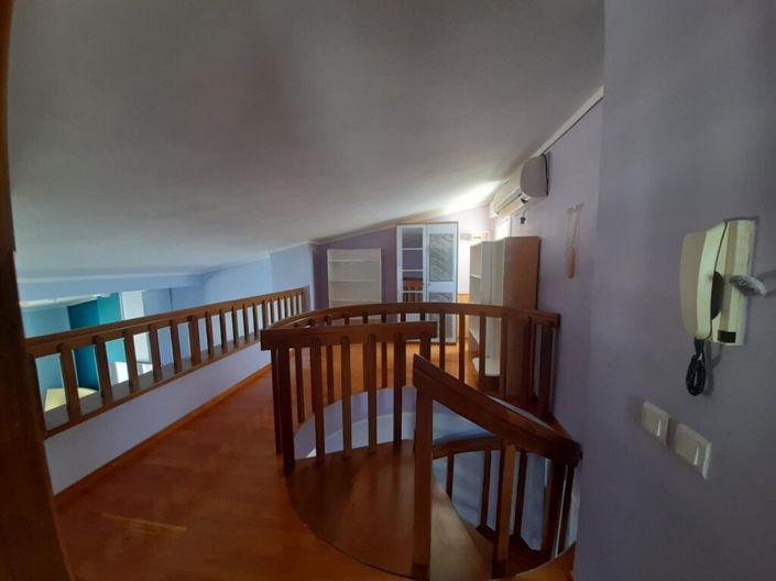 Image No.13-4 Bed Maisonette for sale