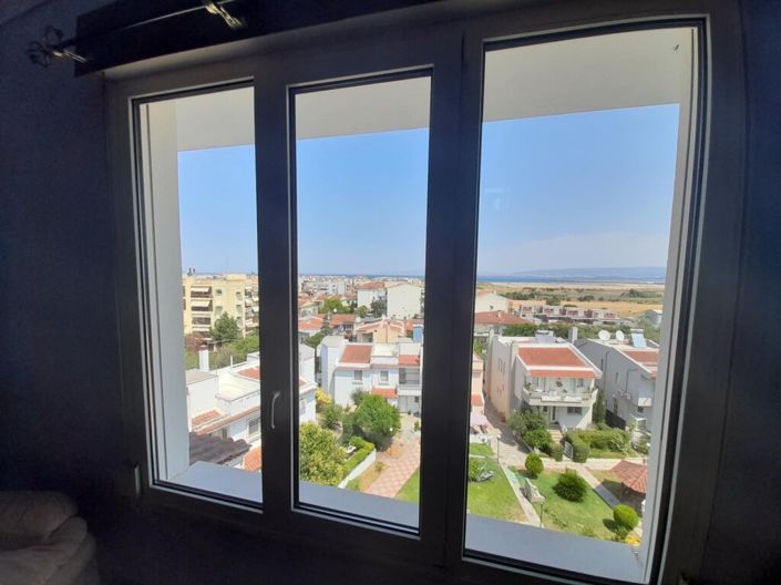 Image No.16-4 Bed Maisonette for sale