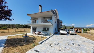 Photo 1 - Cottage 320 m² in Central Macedonia
