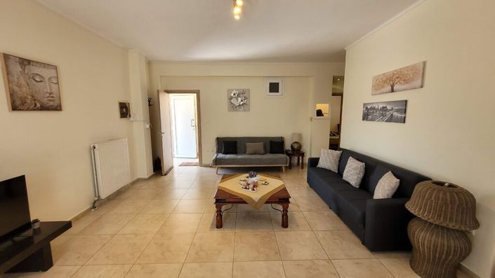 Image No.17-4 Bed Property for sale