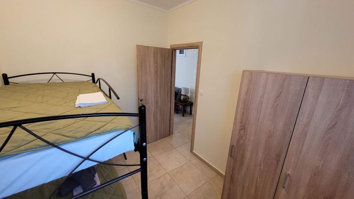 Image No.20-4 Bed Property for sale