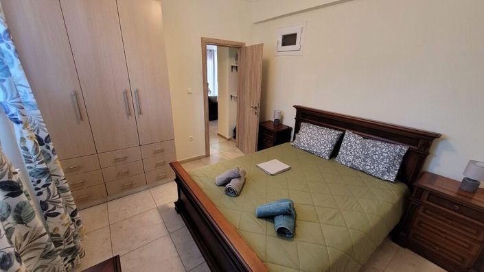 Image No.24-4 Bed Property for sale