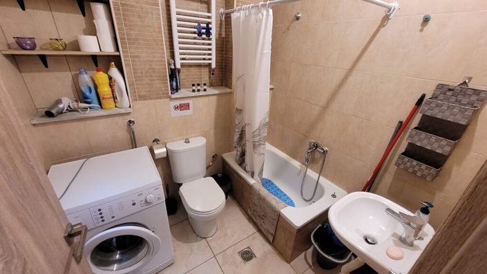 Image No.25-4 Bed Property for sale