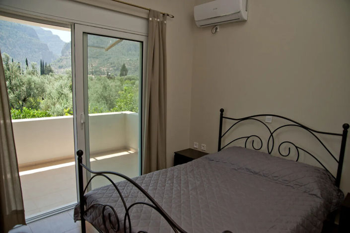 Image No.16-3 Bed Property for sale