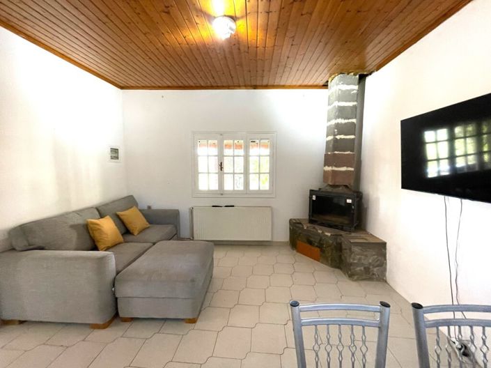 Image No.18-2 Bed Property for sale