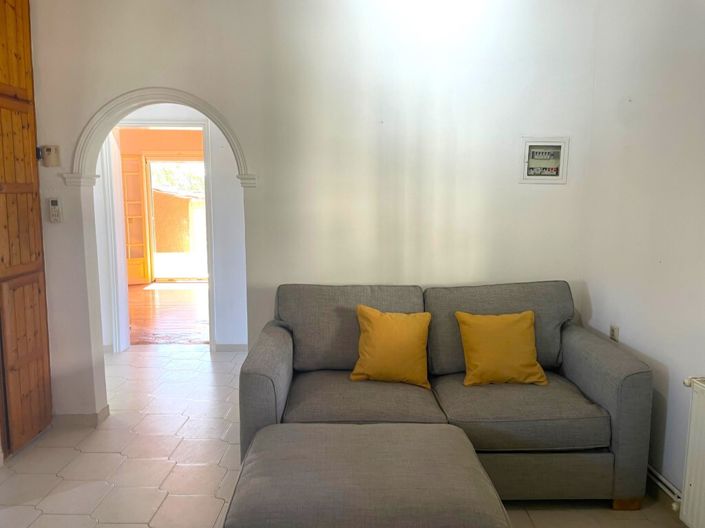 Image No.20-2 Bed Property for sale