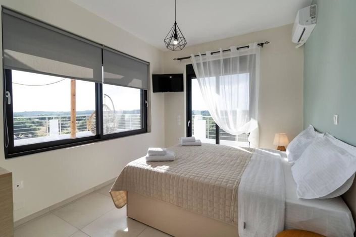 Image No.18-3 Bed Maisonette for sale