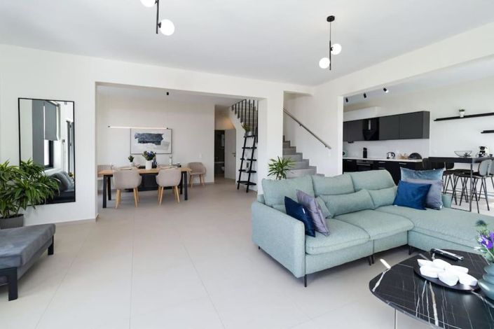 Image No.29-3 Bed Maisonette for sale