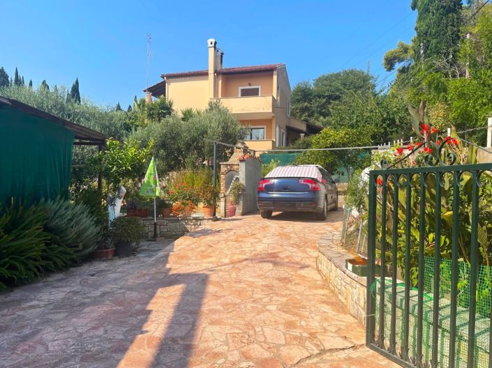 Image No.4-Appartement de 3 chambres à vendre à Corfou