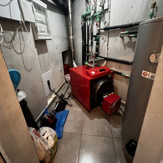 Image No.13-2 Bed Property for sale