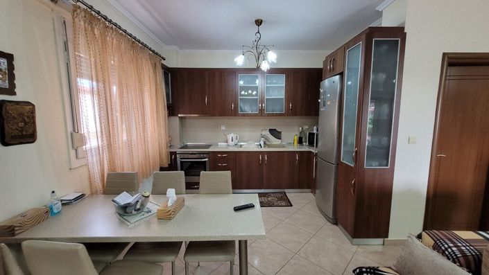 Image No.20-3 Bed Property for sale