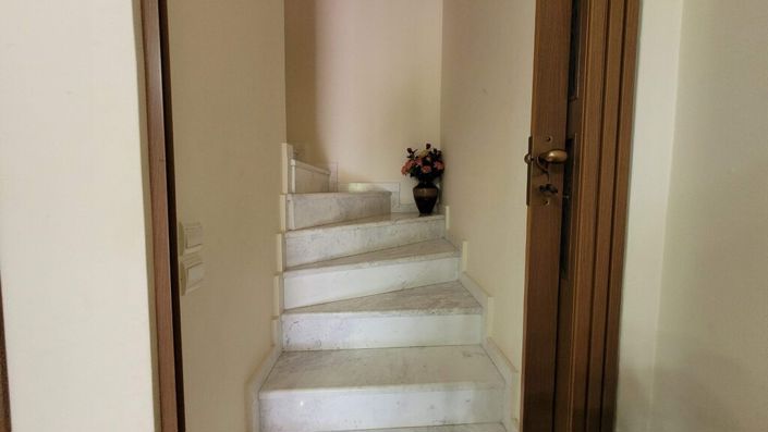 Image No.21-3 Bed Property for sale