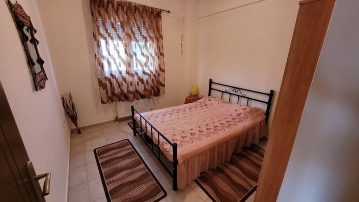 Image No.26-3 Bed Property for sale