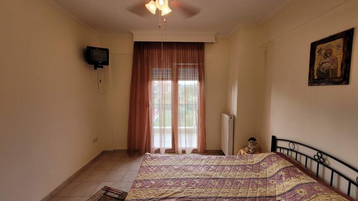 Image No.30-3 Bed Property for sale