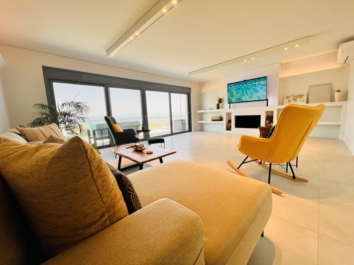 Image No.3-4 Bed Maisonette for sale