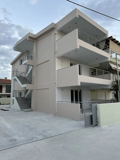 Image No.3-Appartement de 4 chambres à vendre à Sykia