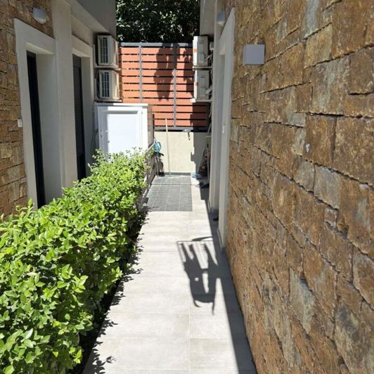 Image No.17-2 Bed Maisonette for sale