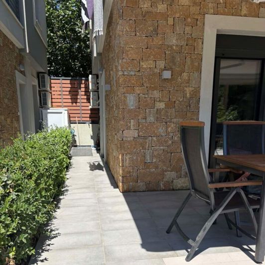 Image No.24-2 Bed Maisonette for sale