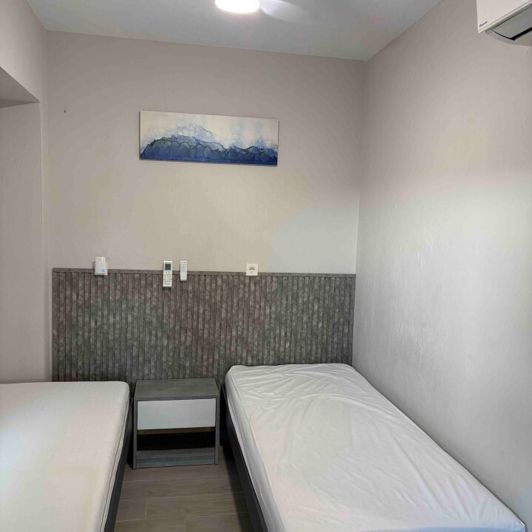 Image No.28-2 Bed Maisonette for sale