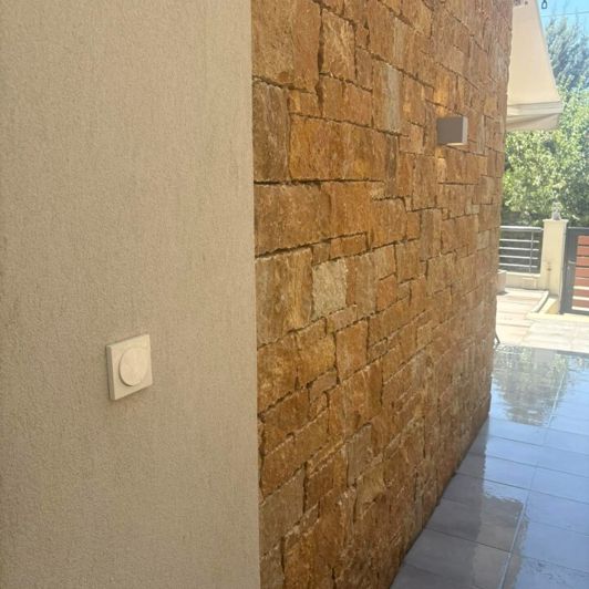 Image No.8-2 Bed Maisonette for sale