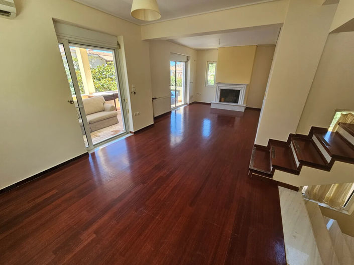 Image No.19-3 Bed Villa for sale