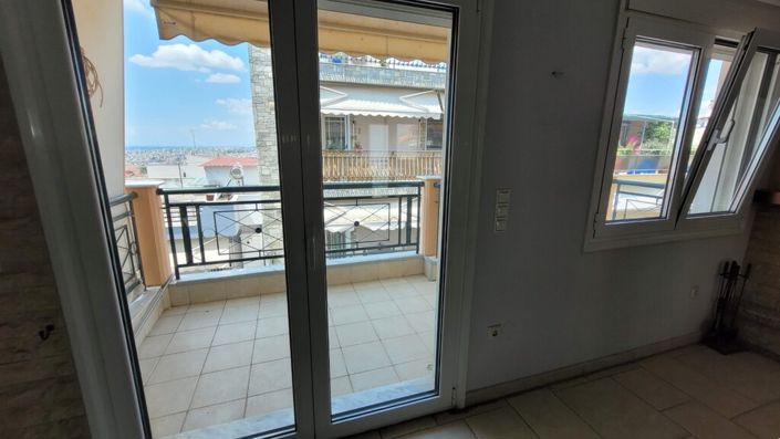 Image No.10-3 Bed Maisonette for sale