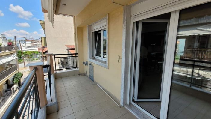 Image No.11-3 Bed Maisonette for sale
