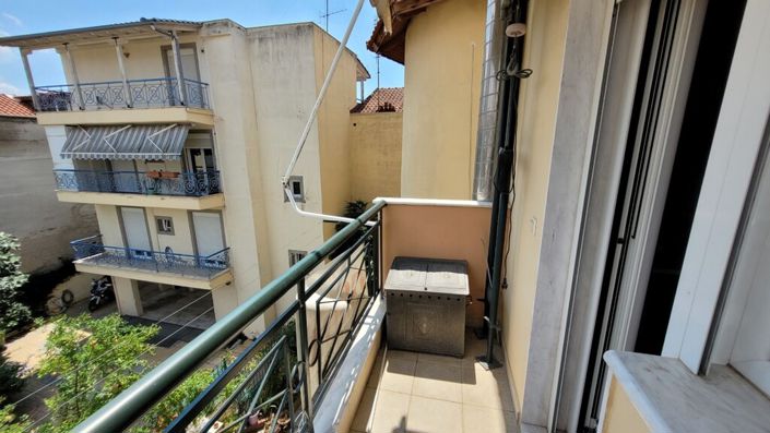 Image No.17-3 Bed Maisonette for sale