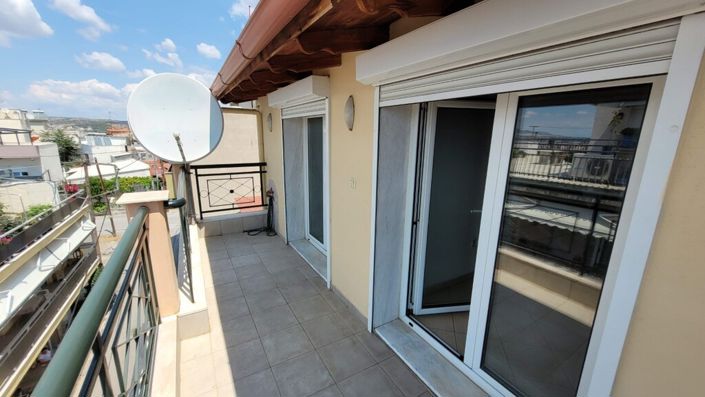 Image No.30-3 Bed Maisonette for sale