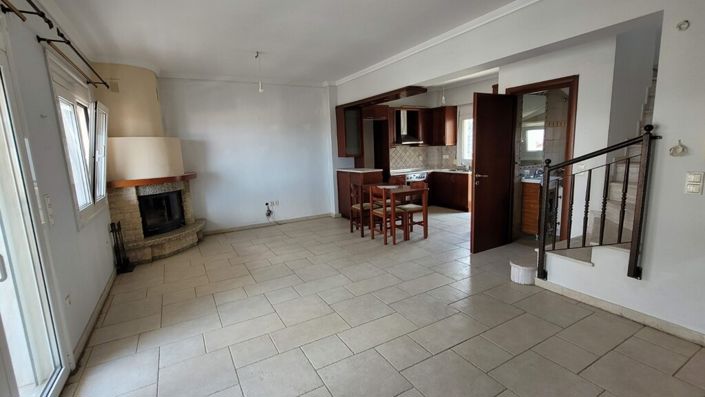 Image No.4-3 Bed Maisonette for sale