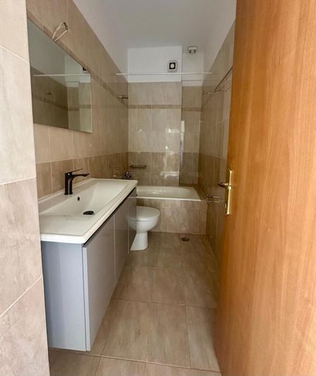 Image No.23-2 Bed Flat for sale