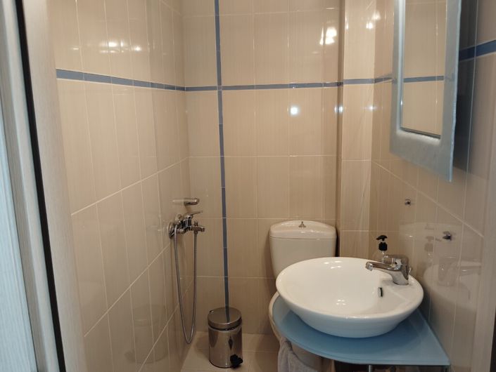 Image No.9-2 Bed Maisonette for sale