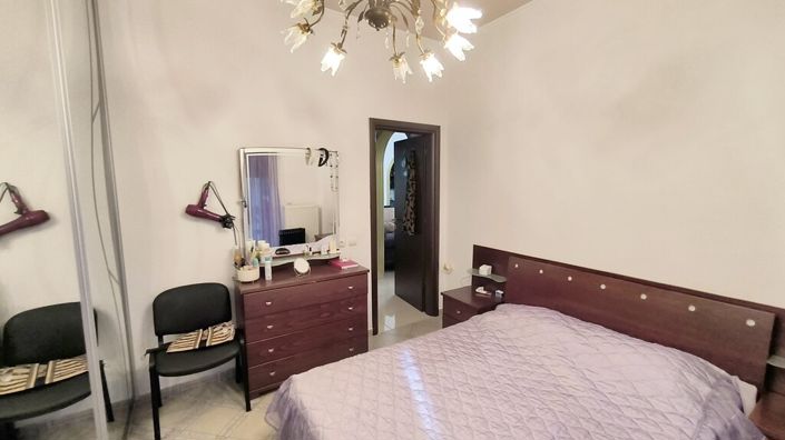 Image No.21-3 Bed Flat for sale