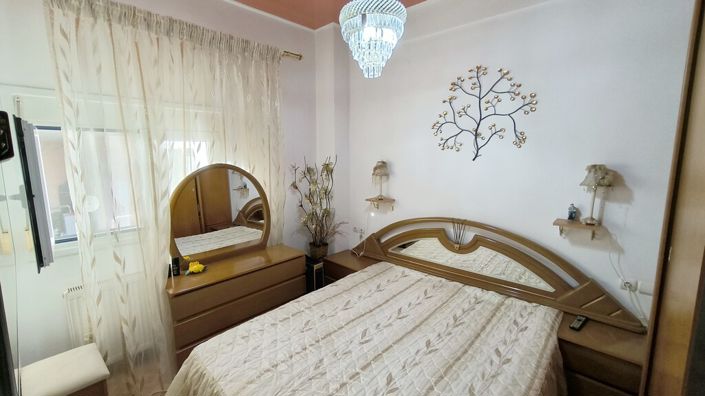 Image No.22-3 Bed Flat for sale