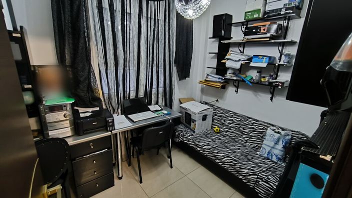 Image No.26-3 Bed Flat for sale