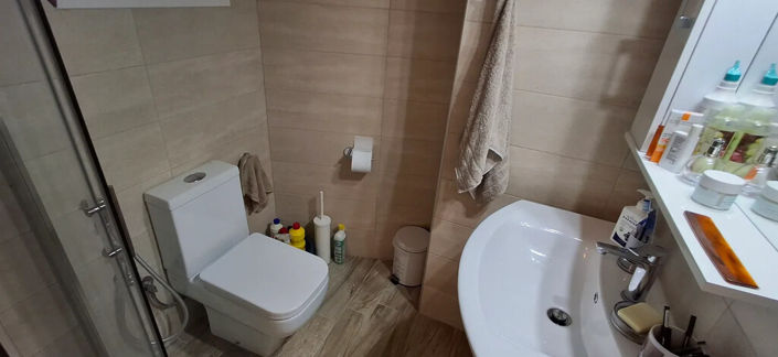 Image No.13-1 Bed Flat for sale