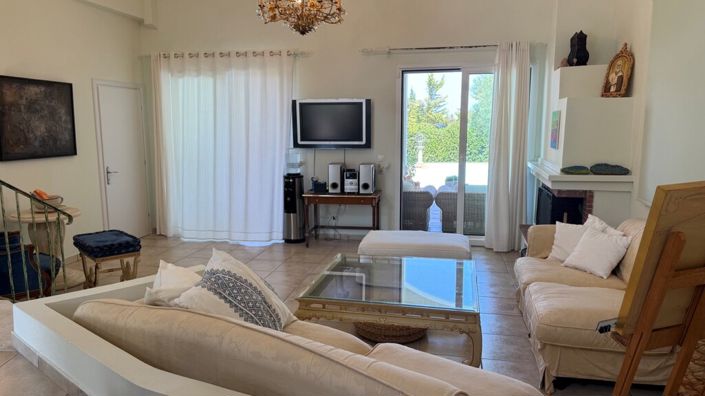 Image No.9-6 Bed Villa for sale
